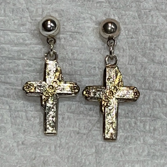 Montana Silversmith Silver silver cross post dangle earrings wrapped gold roses - Picture 2 of 14